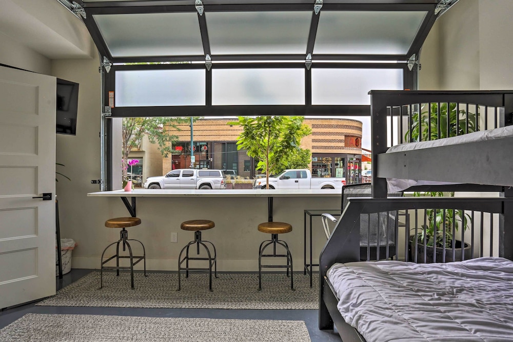 Upscale Denver Studio on Vibrant Tennyson Street! view 3