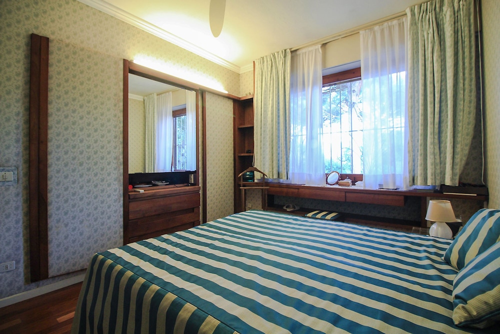 Villa La Sugheretta a Punta Ala con Piscina