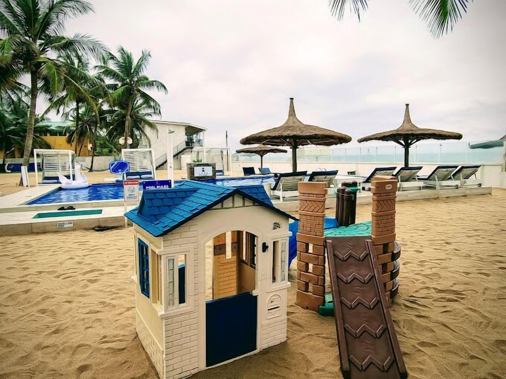 Rosh Beach Resort
