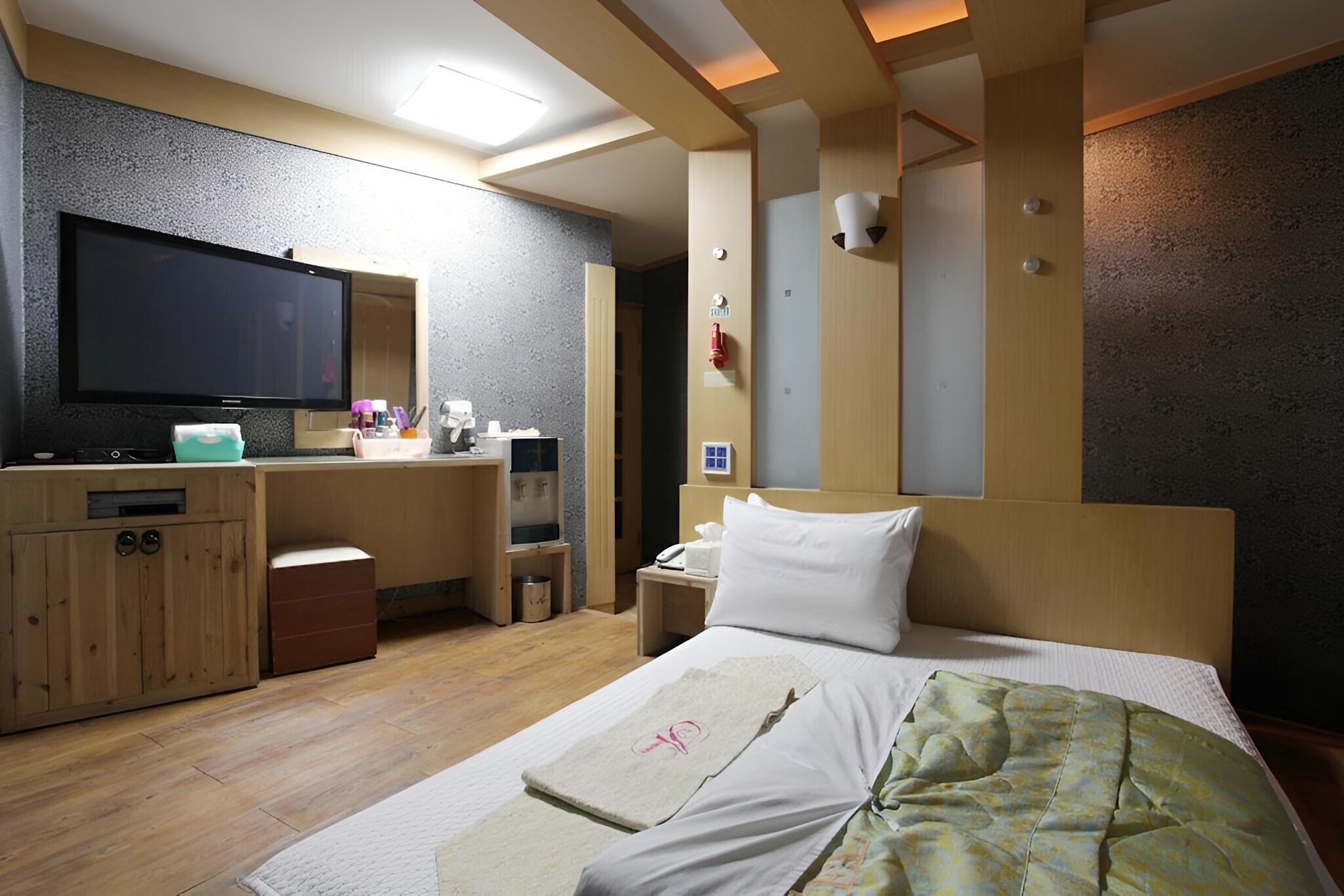 Jecheon Andante view 5