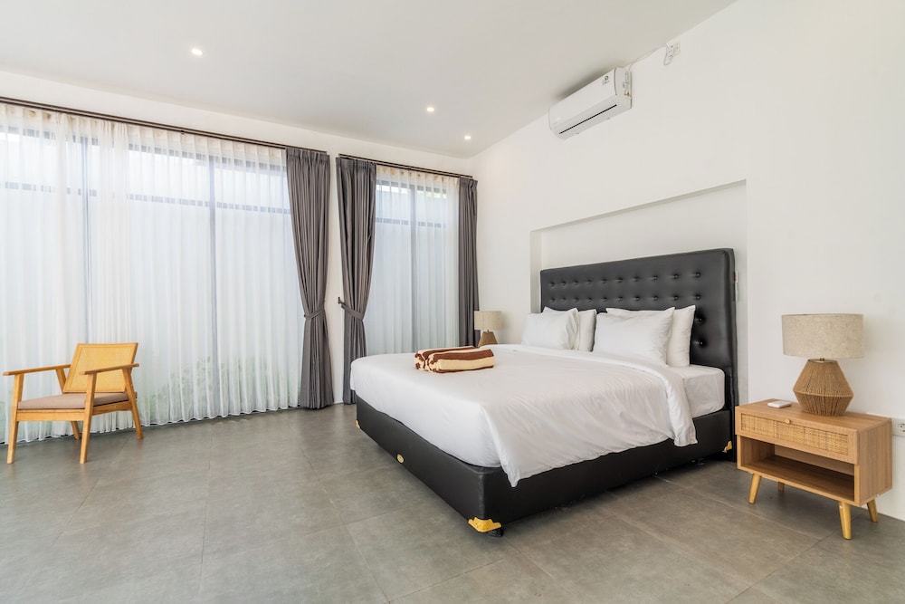 Light Way Villa in Canggu