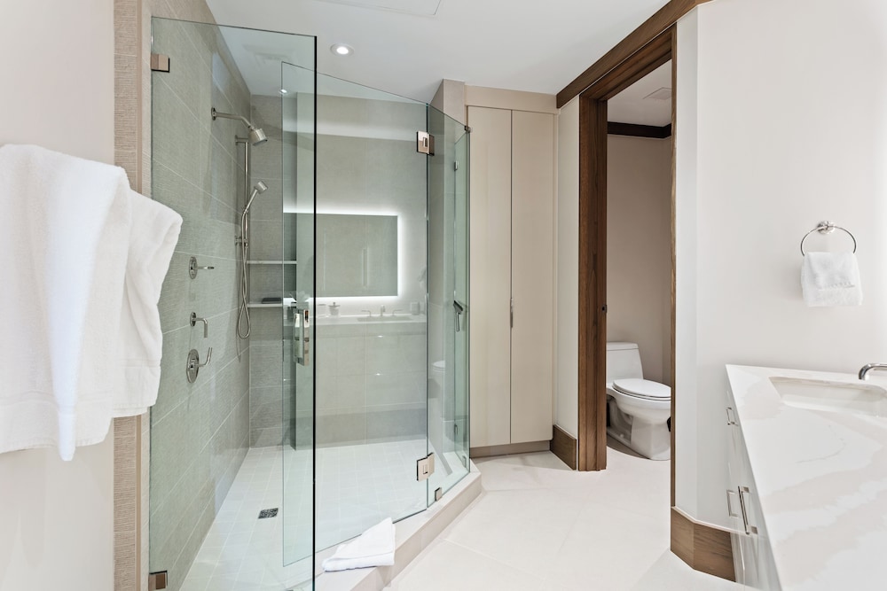 The Residences at The Tower-3 Bedroom Deluxe #6 3 Condo