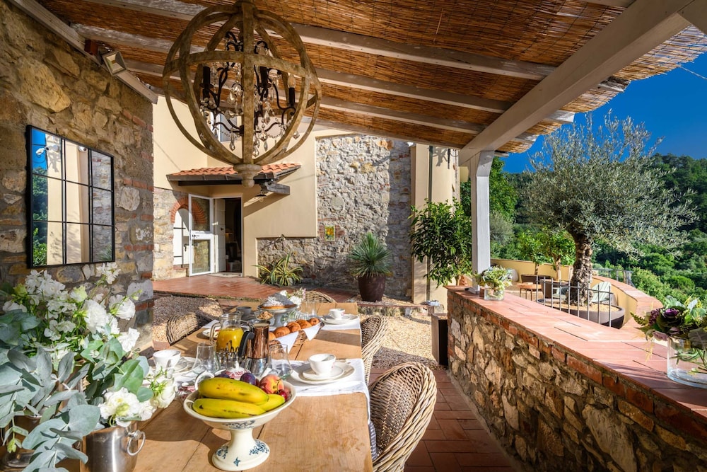 Le Due Terre Farmhouse