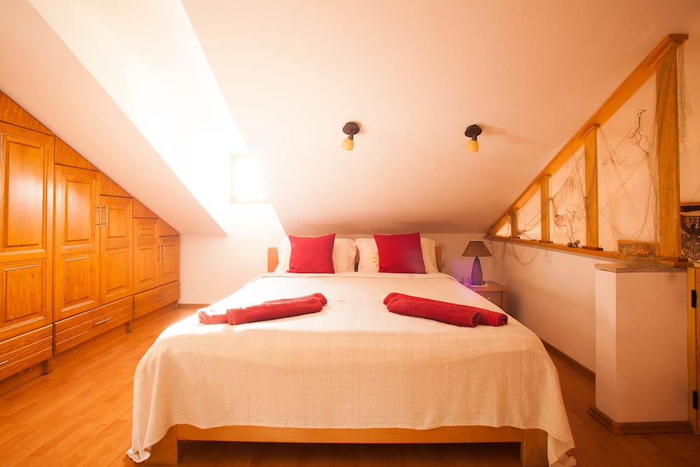 Apartments Villa Serventi