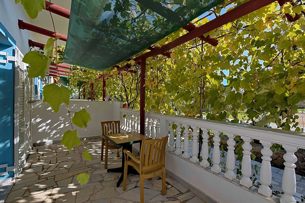 Mikro Nisi Studios