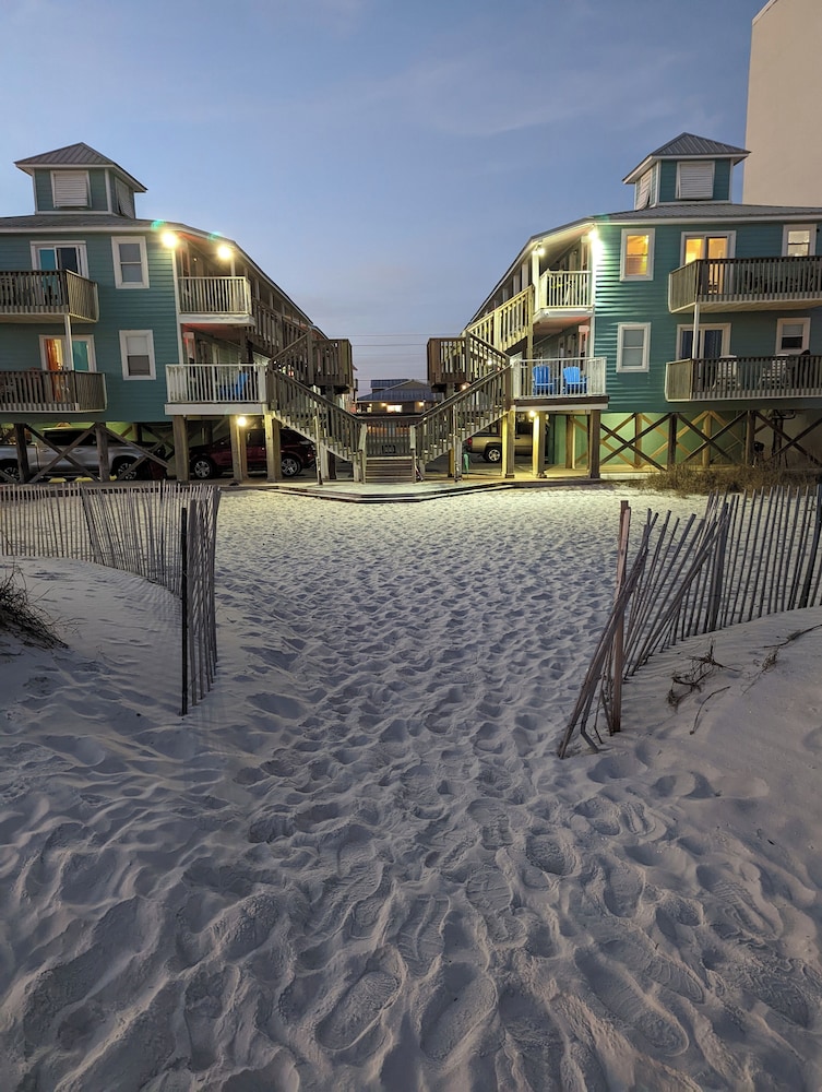 Sunrise Village #218