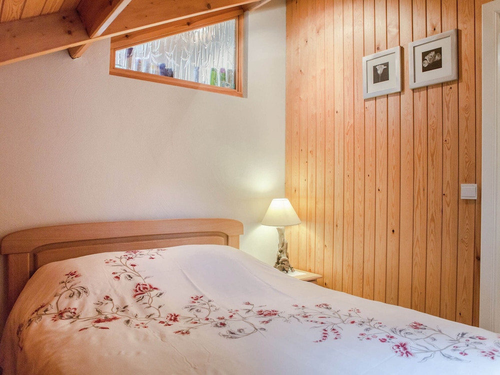 Luxurious Chalet in Oud-turnhout With Large Garden view 4