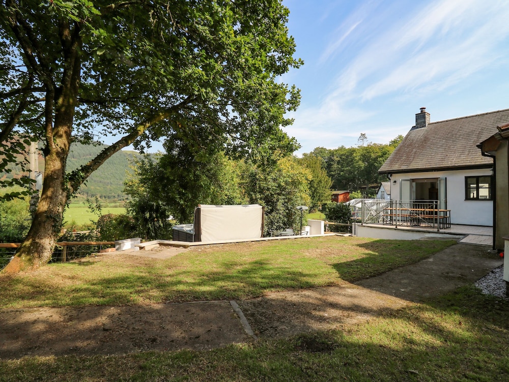 The Coach House at Plas Dolguog