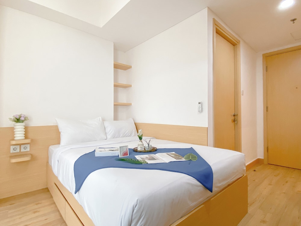 Studio Furnished At Pollux Chadstone Apartment