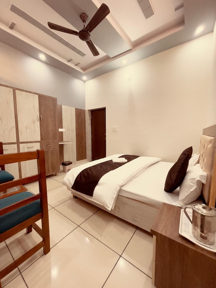 Vishram Guest House