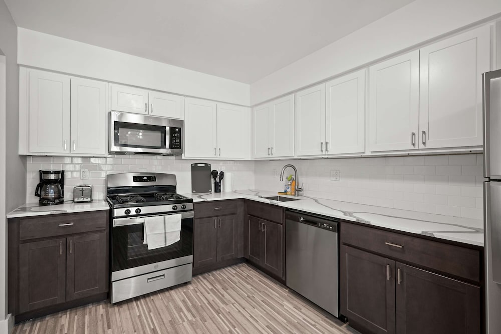 A Unique 2BR 2BA Stay
