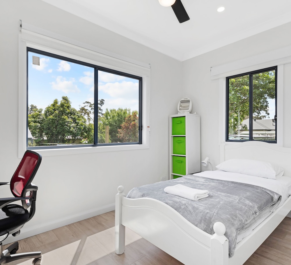 Kozyguru | Glenbrook | Renovated 5 Room House