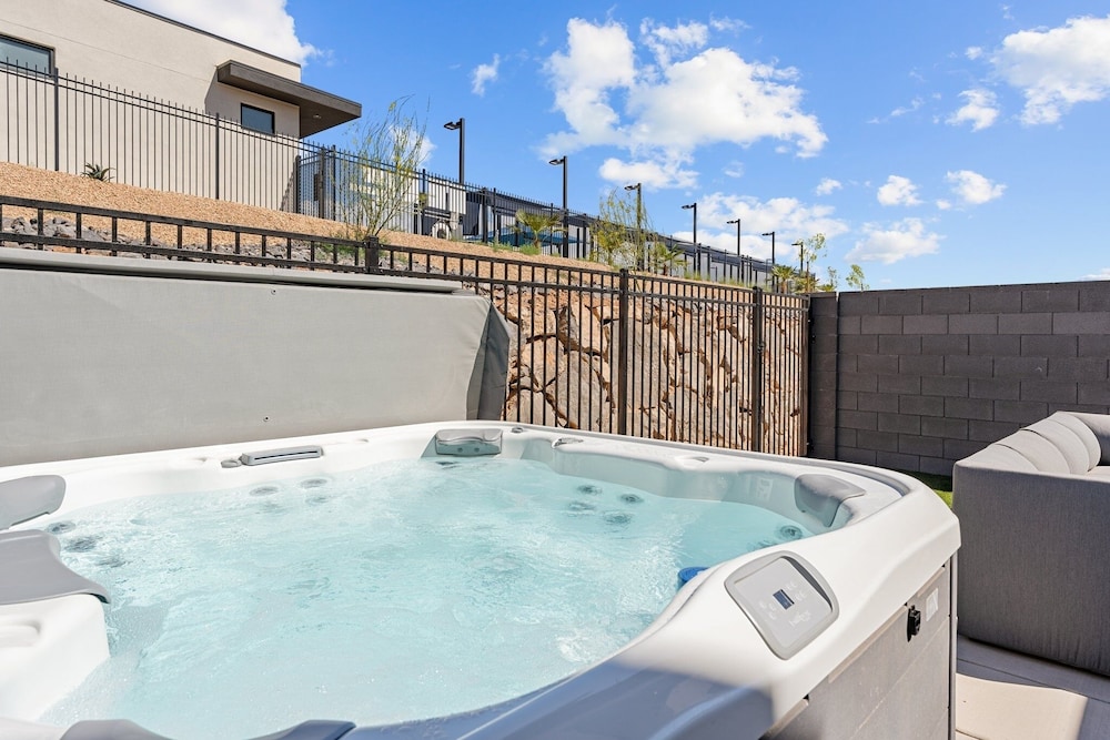 Long Valley Leisure 4 Bedroom Townhouse