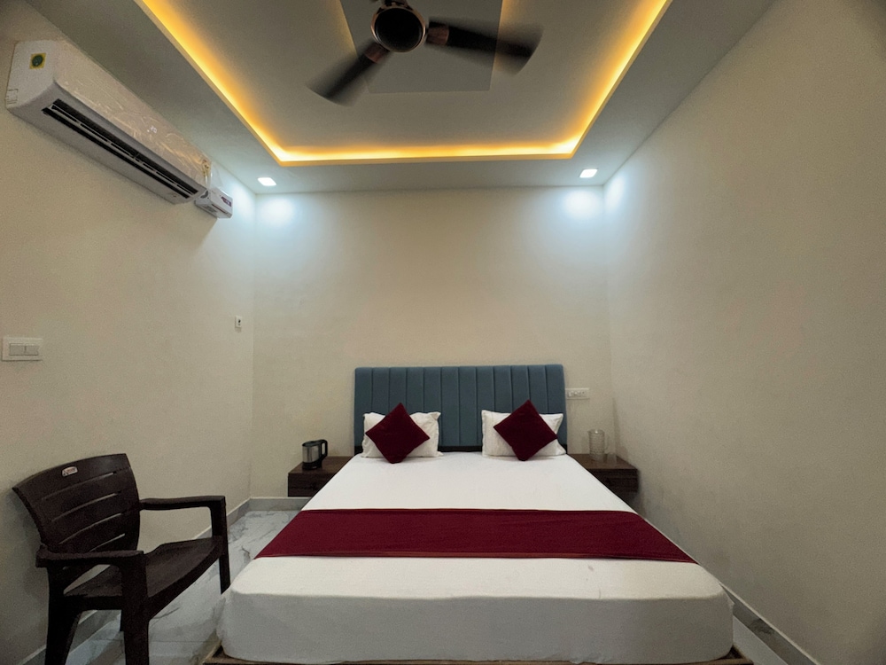 Vimla Residency Hotel Near Prem Mandir