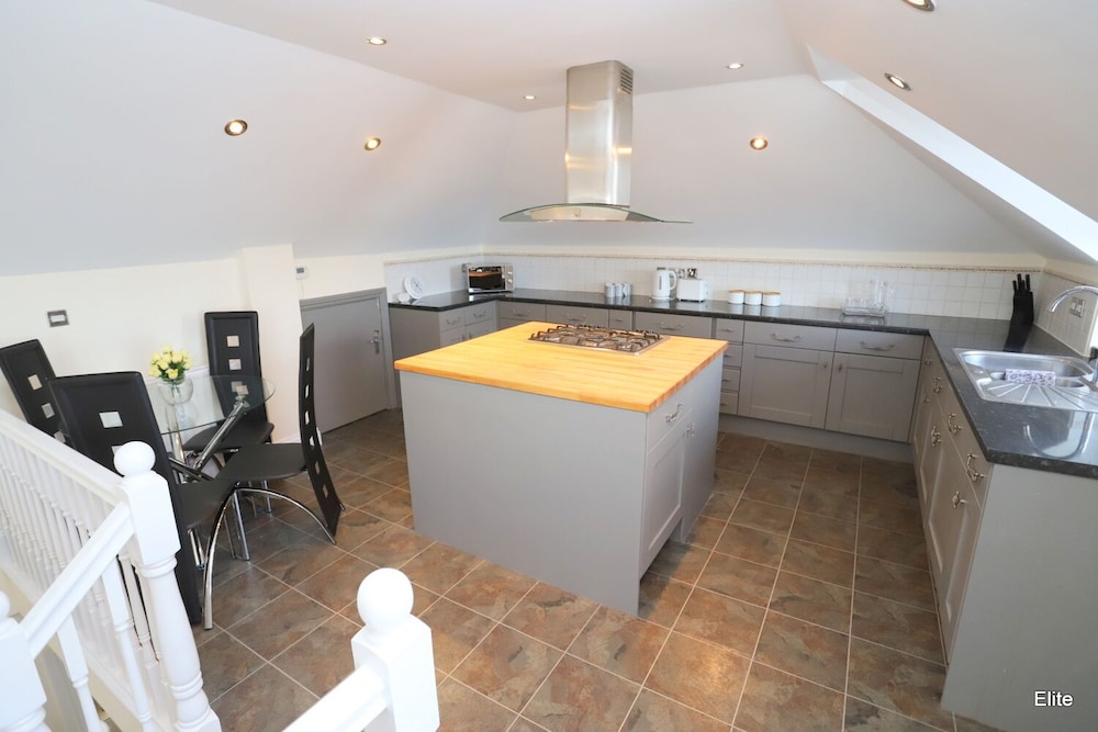 Beautiful 2-bed Sea Front House in Seaham, photo 2