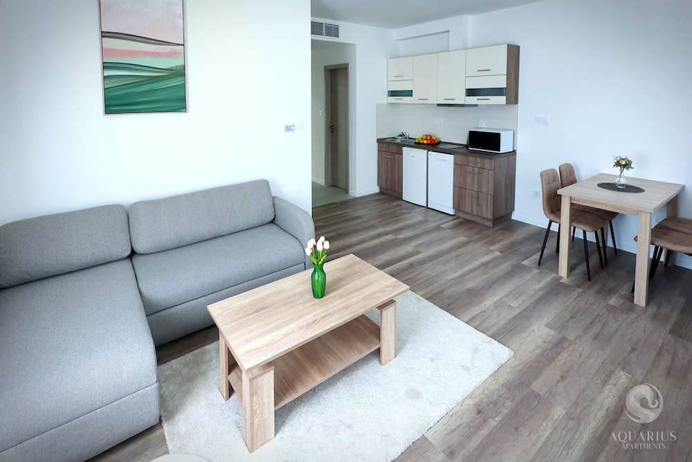 Aquarius Apartments