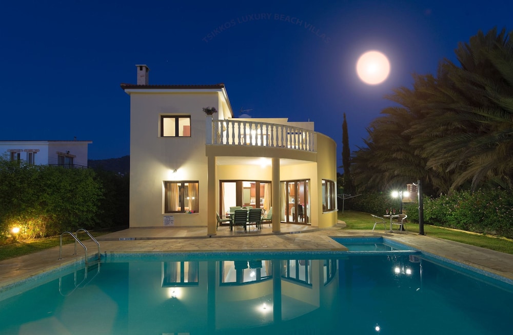 Villa Tsikkos Pende in Argaka