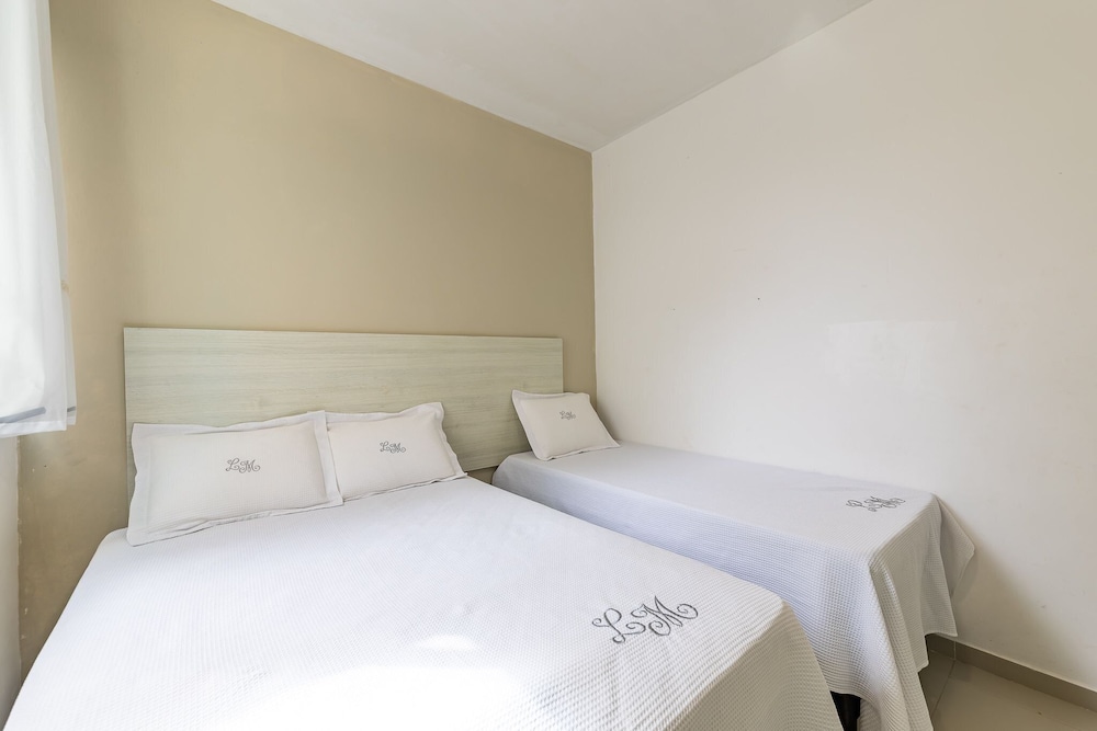 Casa 4 Suites-Com Piscina-137M