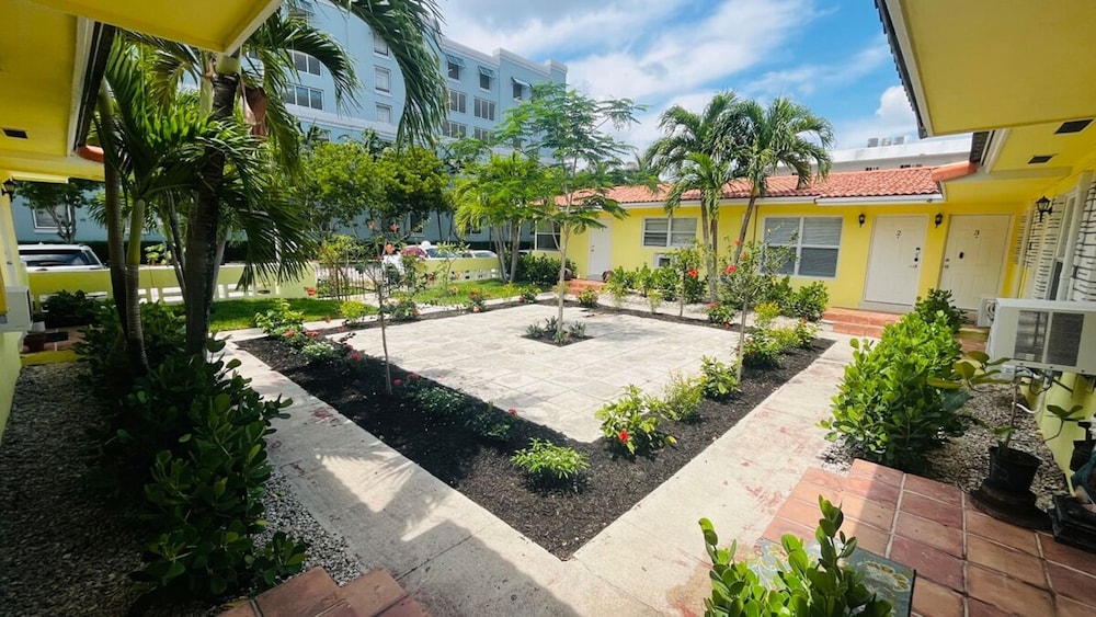 Quiet Miami Oasis Fast Wi-fi Free Parking