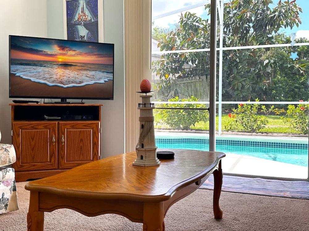 Minutes From Disney Themed 2 Bd Villa With Private Pool
