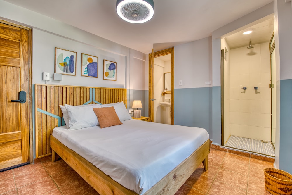 Bambuda Bocas Town - Hostel view 5