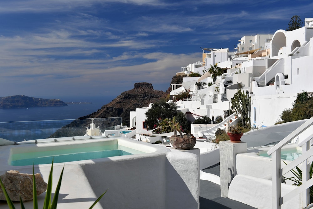 Exclusive Suites