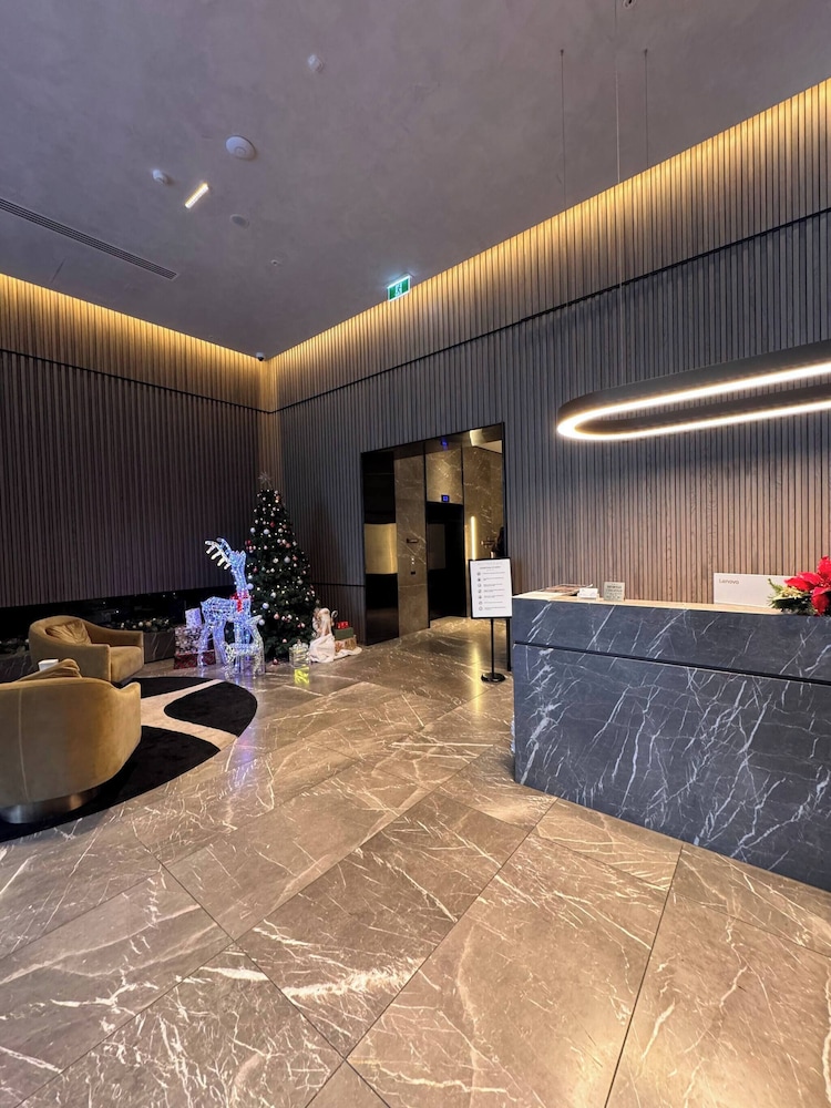 Luxury 2-bedroom Apartment in the Heart of Melbourne