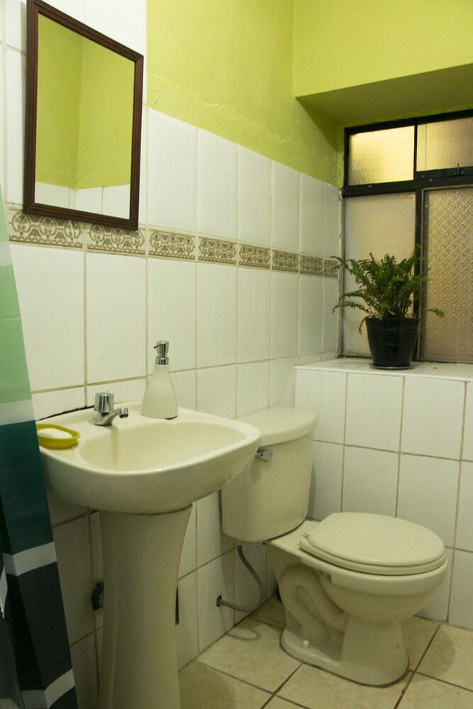 Pakocha House & Lodging