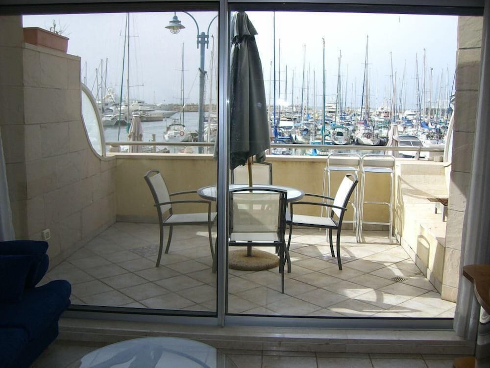 Sea Suites Apartments