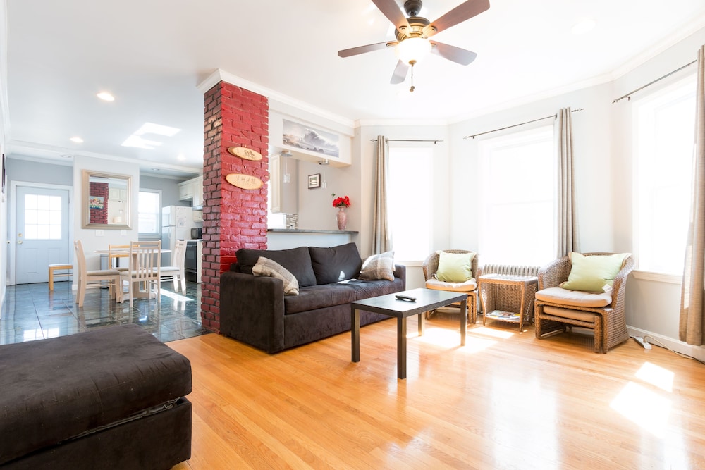 Boston Vacations - Assembly Row Apartments by Next Star - Property Image 1