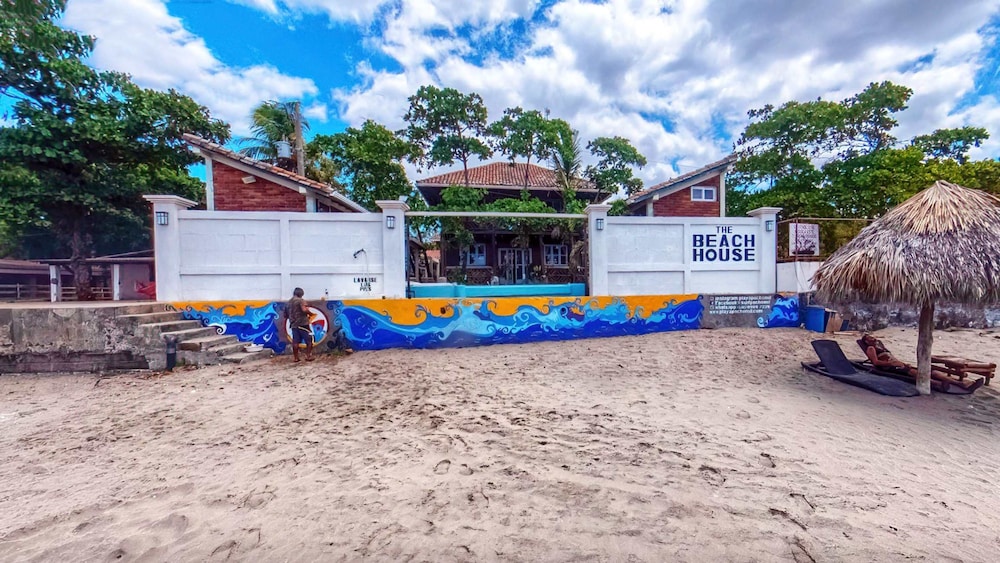 Romantic Seaside Casita w Pool AC Fire Sunsets