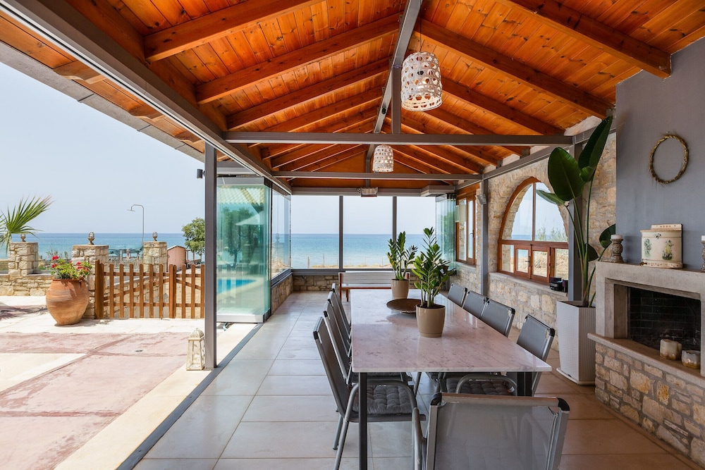 Golden Sand Beach Villa Villa