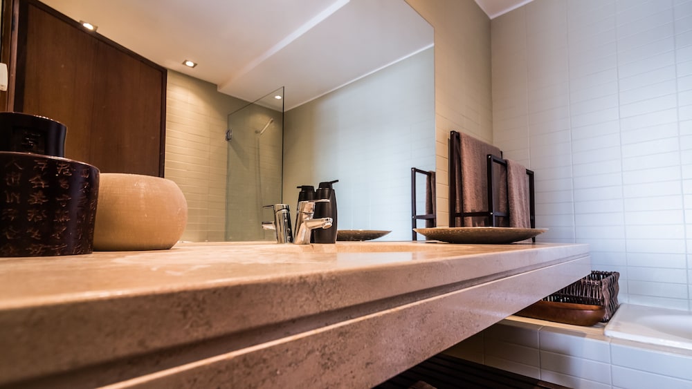 DAHome - Collector's Luxurious Apartment