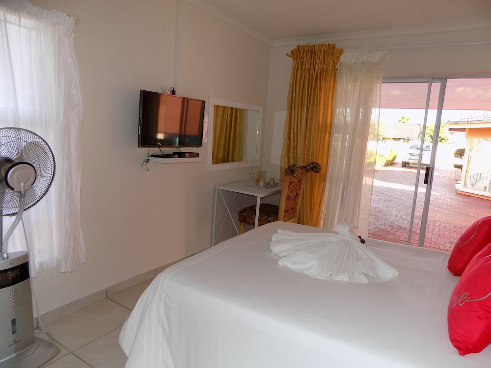 Joezebel Guest House
