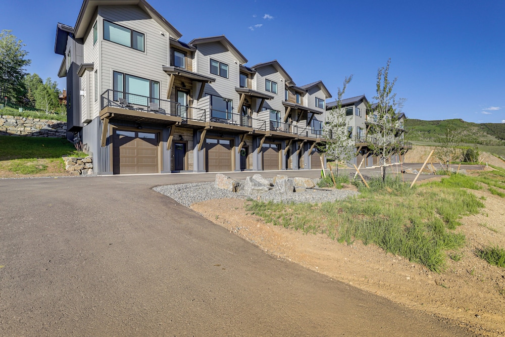 Peaceful Crested Butte Townhome w/ Mountain Views view 4