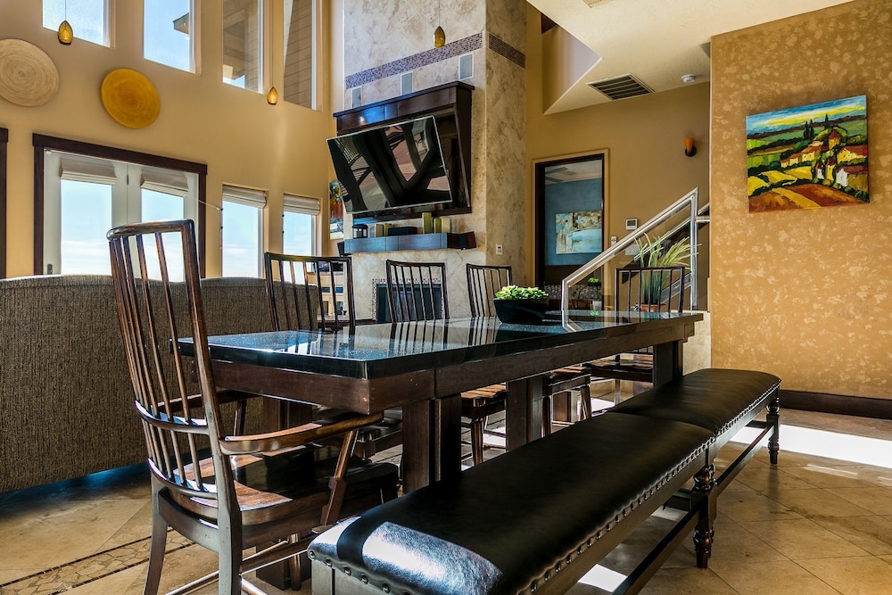 Paradise At Last by Ryson Vacation Rentals