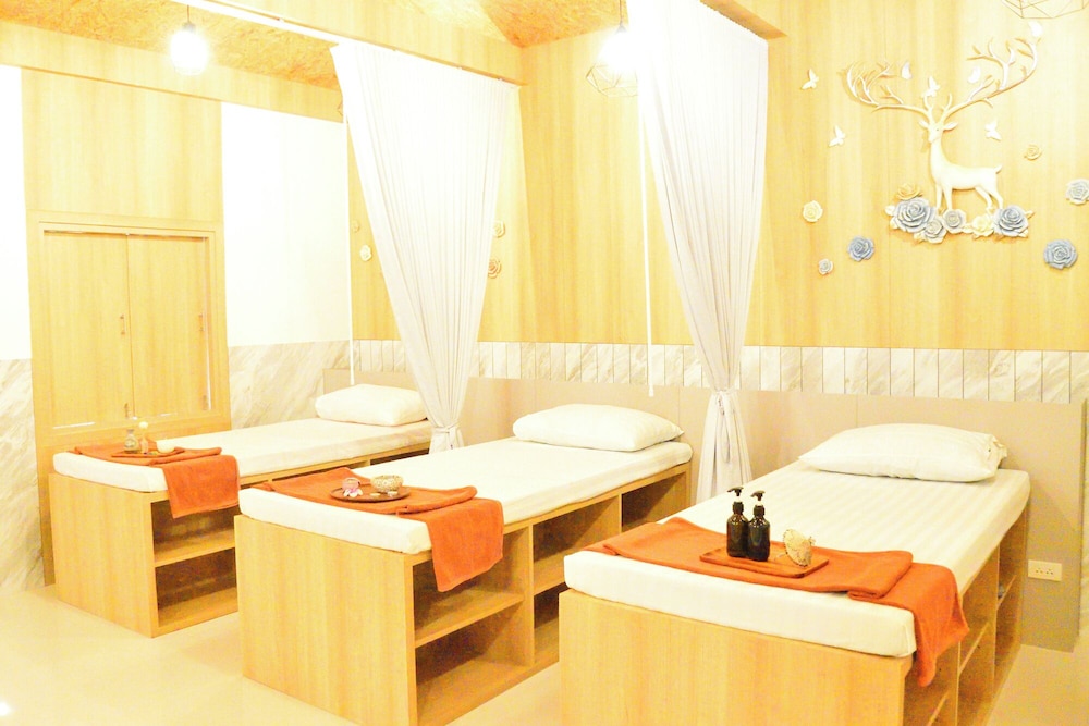 The Neenlawat Riverside Resort & Spa