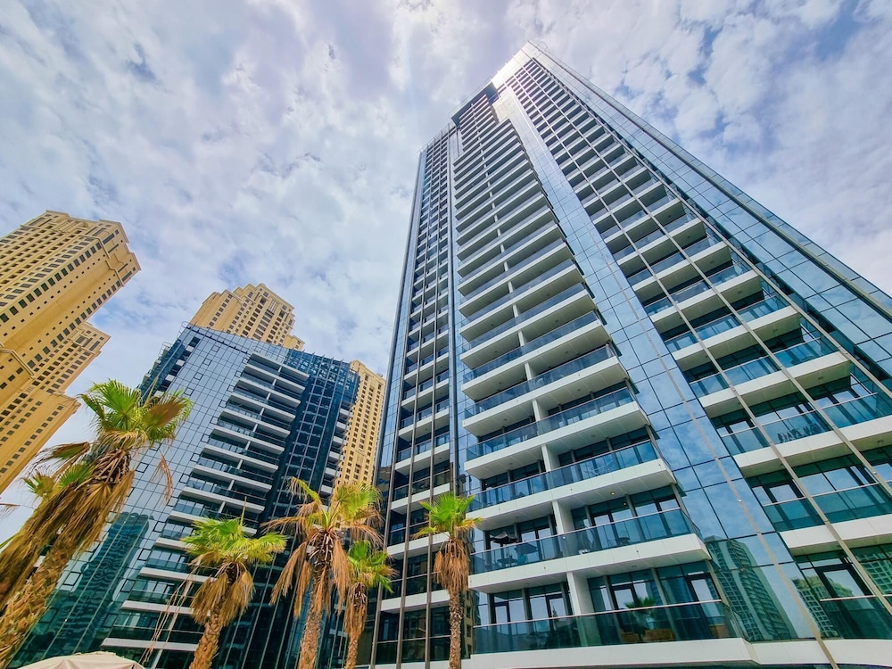 DXB - Sparkle Tower - 1 - 2704 - DM