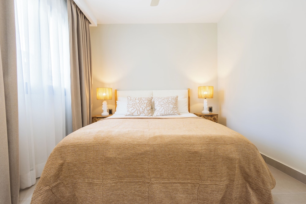 2BR Gardenia Retreat - Picuzzi & Pool