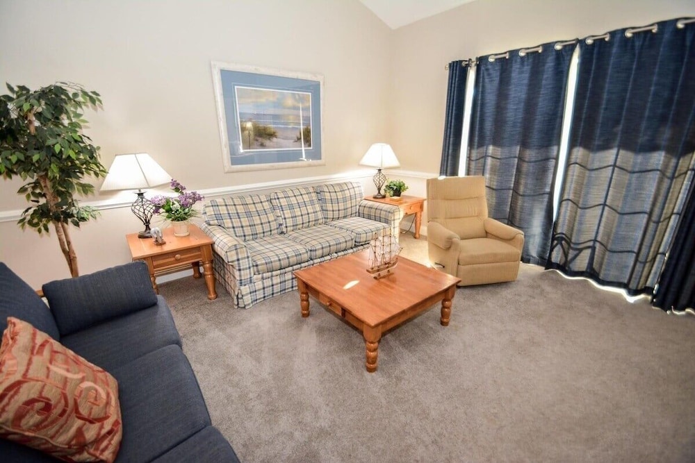 Magnolia Pointe 4878-402 2 Bedroom Condo