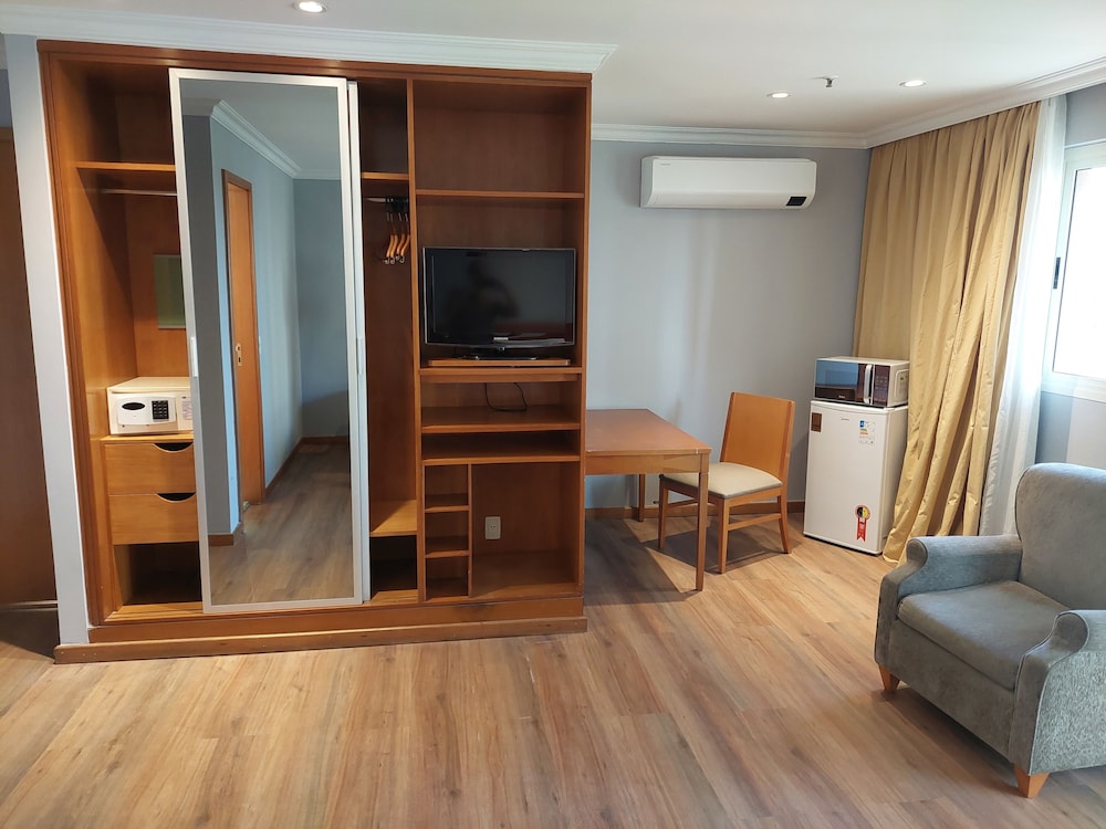 Flat Barra First