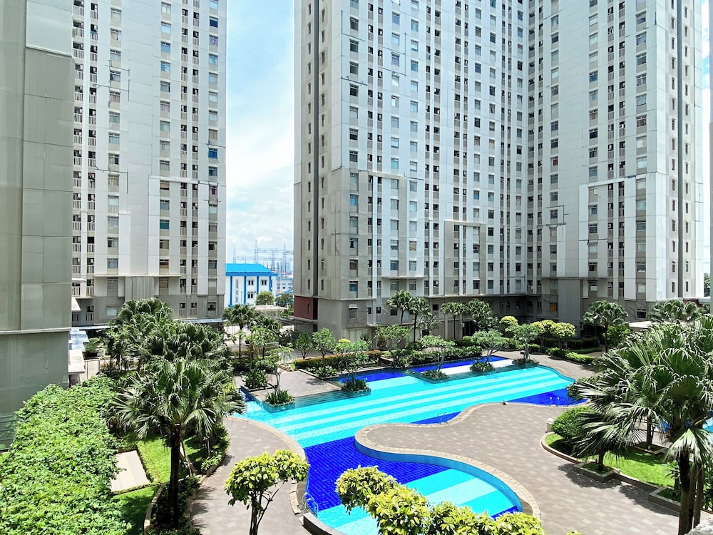 Best Deal And Strategic 2Br At Green Bay Pluit Apartment