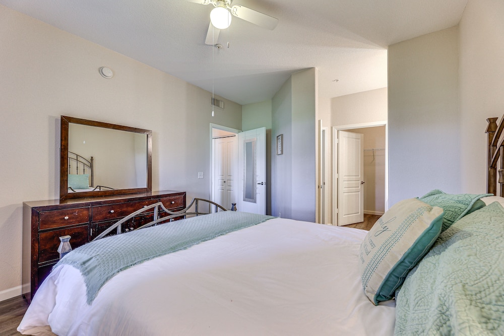 First-floor Condo w/ Pool Access in Mesa!