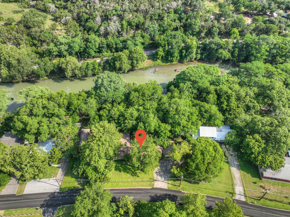 Riverfront Family Getaway on the Guadalupe