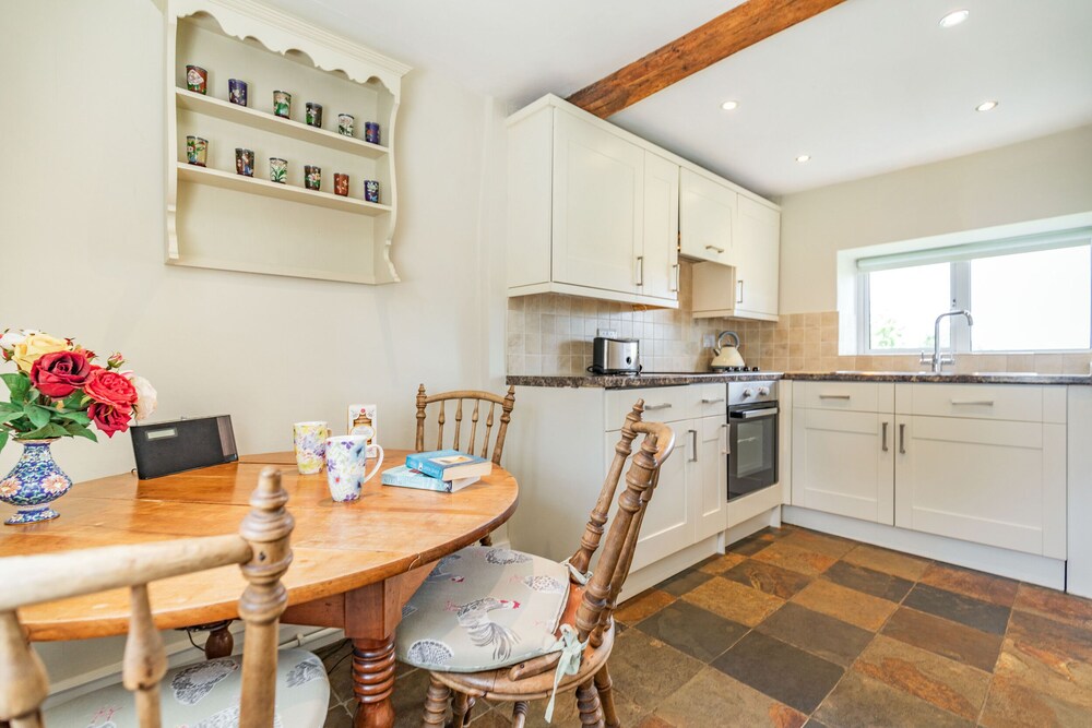 Bumble Cottage view 3