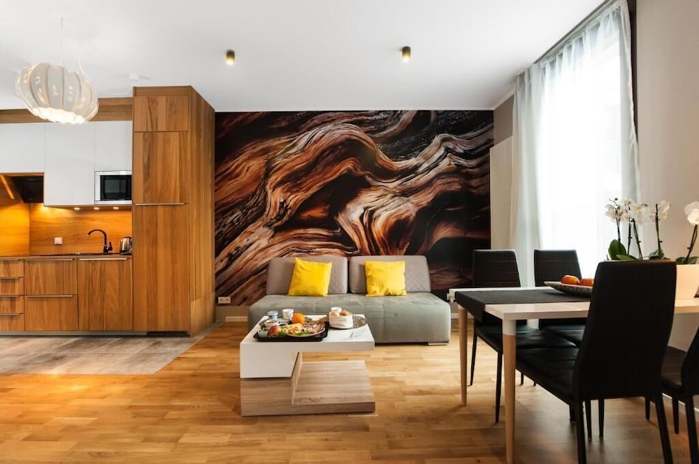 Deluxe Apartments