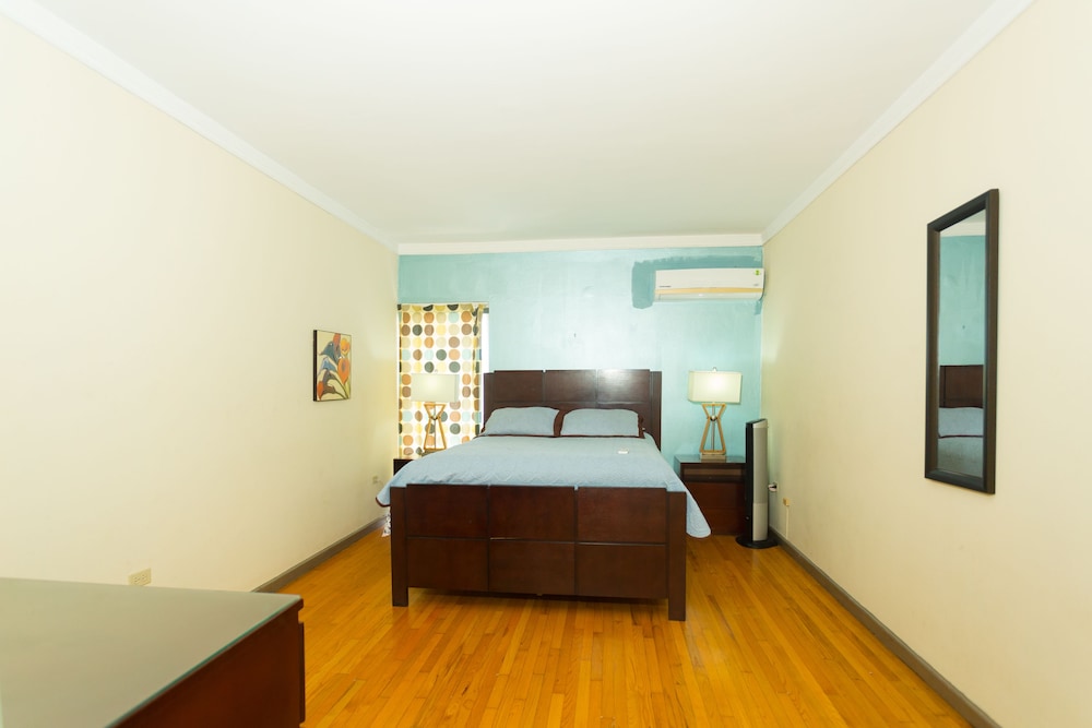 New Kingston Guest Apartments at Abbey