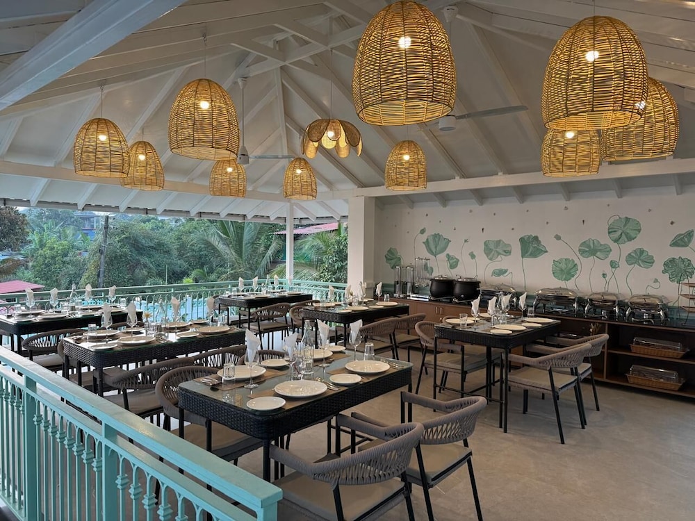 Yellowstone Resort Arambol