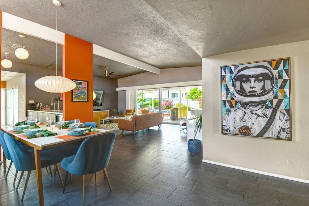 Biskra by Avantstay Classic Palm Springs Getaway W Outdoor Living Pool Permit 4869