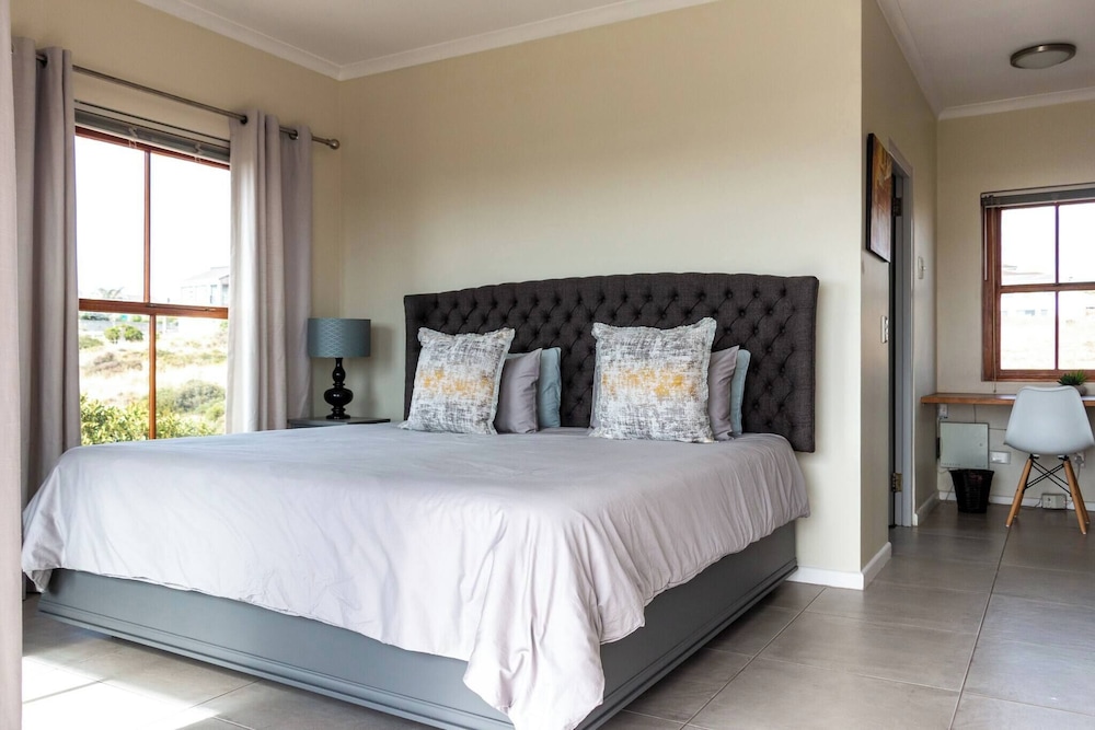 Serene Langebaan Getaway With Garden Views